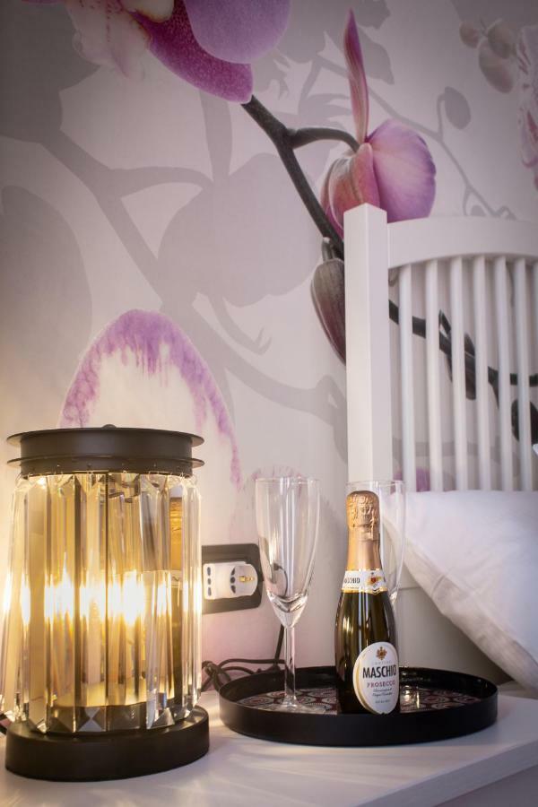 Bed Boutique Napoli Colors Hotel Exterior foto